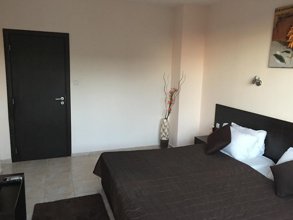 Dune Boutique Hotel Поморие Экстерьер фото